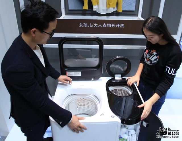 “双桶”洗衣机又回来啦 家博会海尔发布子母机免清洗 智能公会
