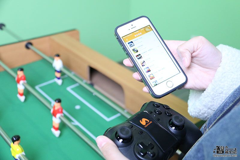 重新定义手游新玩法 这个手柄燃起了我的游戏欲 智能公会