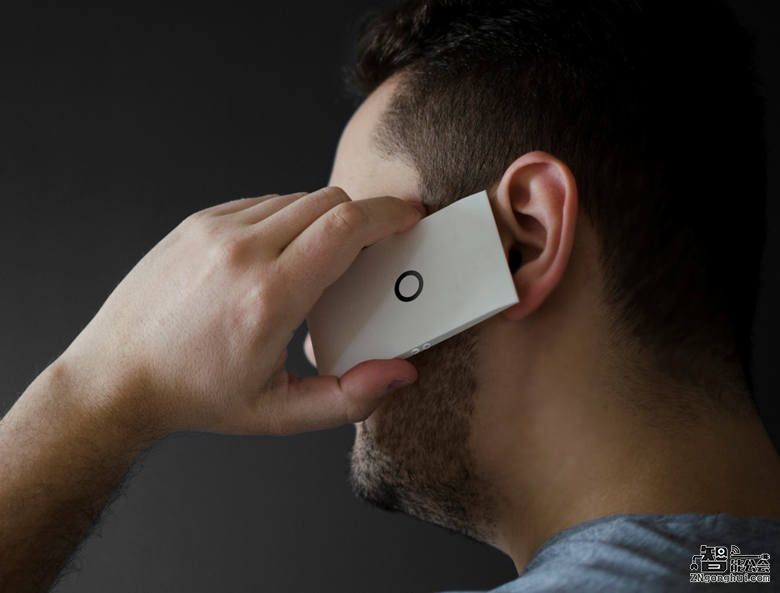 给“约会”找一个理由 低头病从此有“机”可医了 智能公会