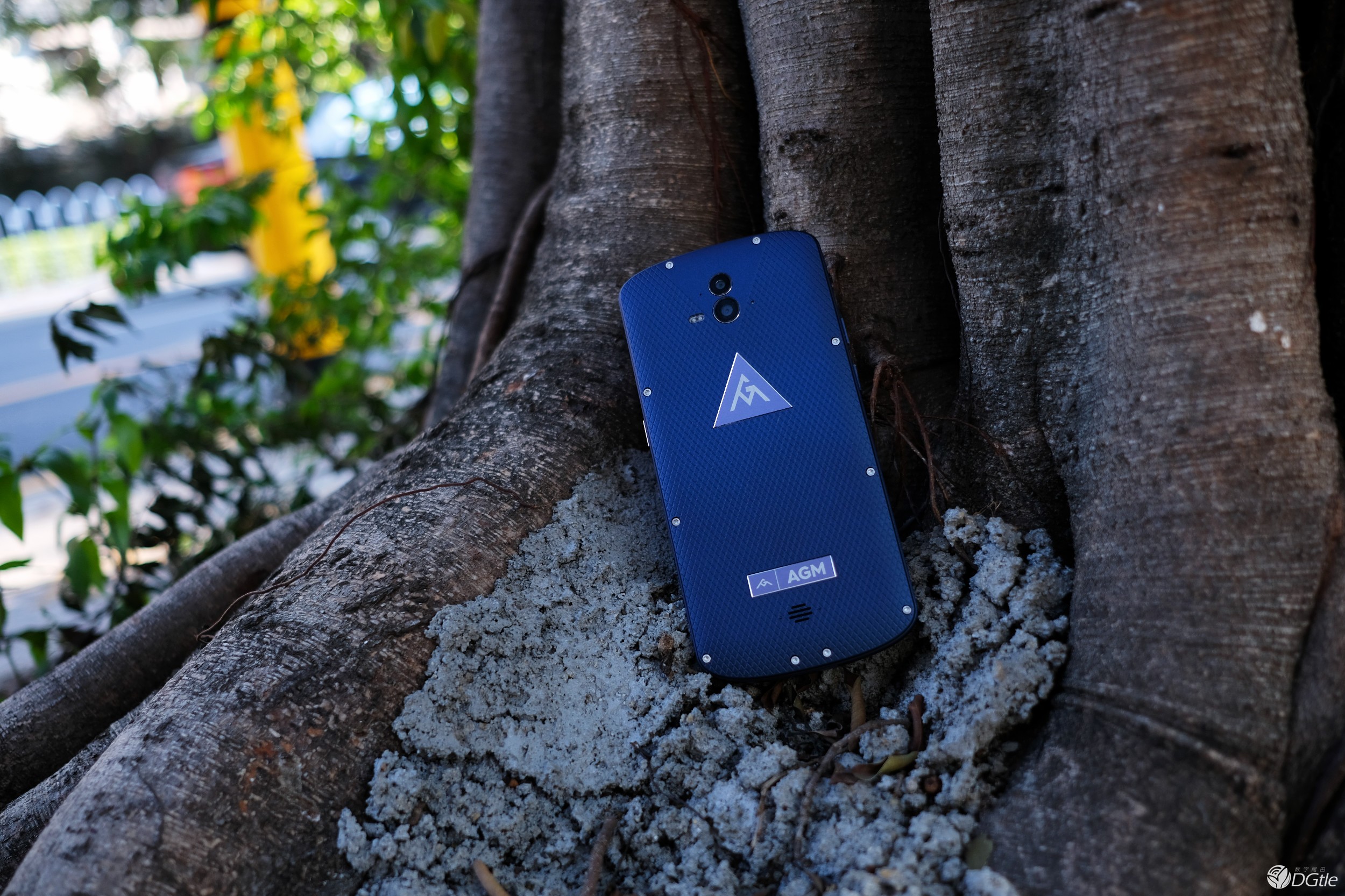 硬派三防新选择 AGM X1吴京定制版体验 智能公会