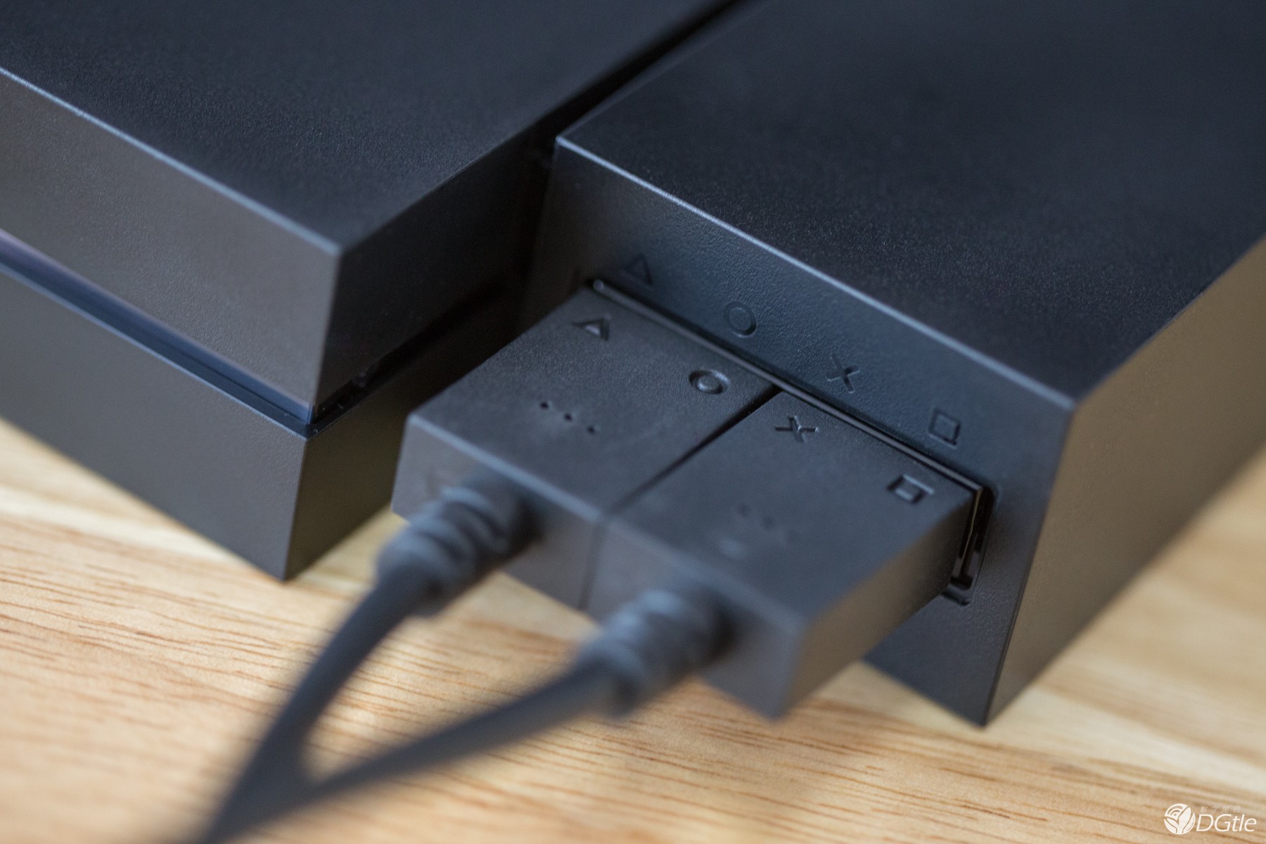 一面理想 一面现实  PlayStation VR深度体验 智能公会