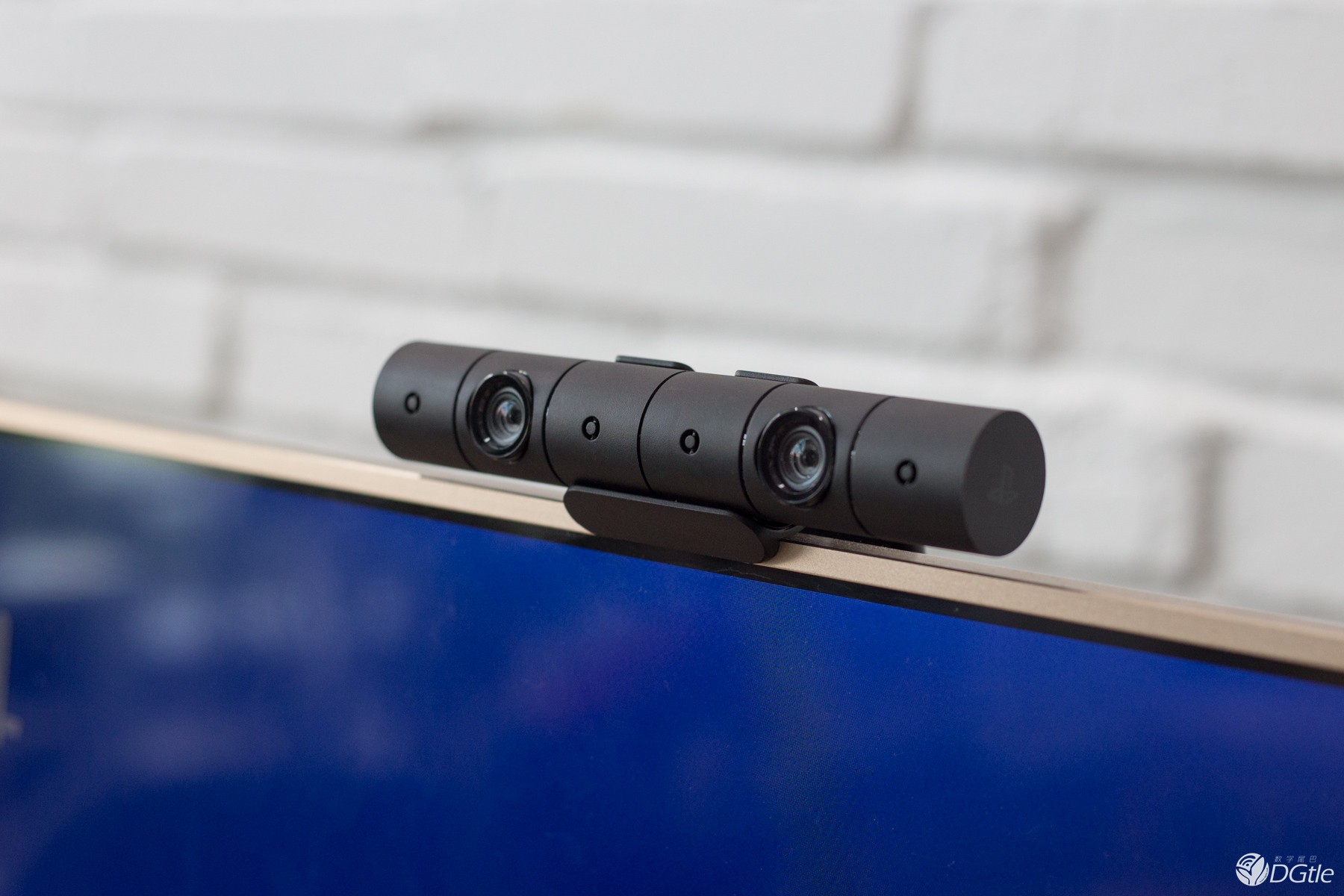 一面理想 一面现实  PlayStation VR深度体验 智能公会