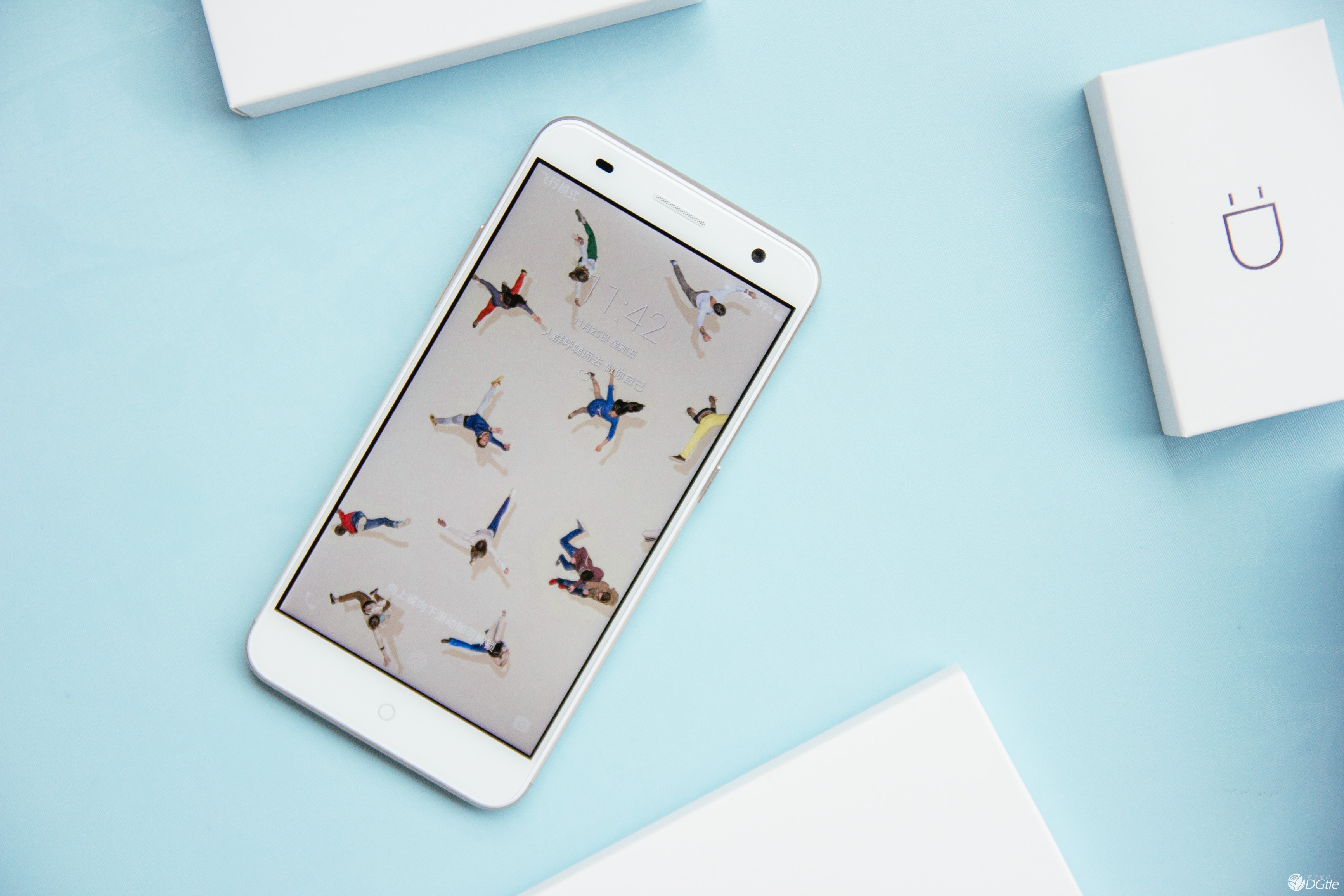  中兴小鲜4 也许是目前最实用的语音手机 智能公会