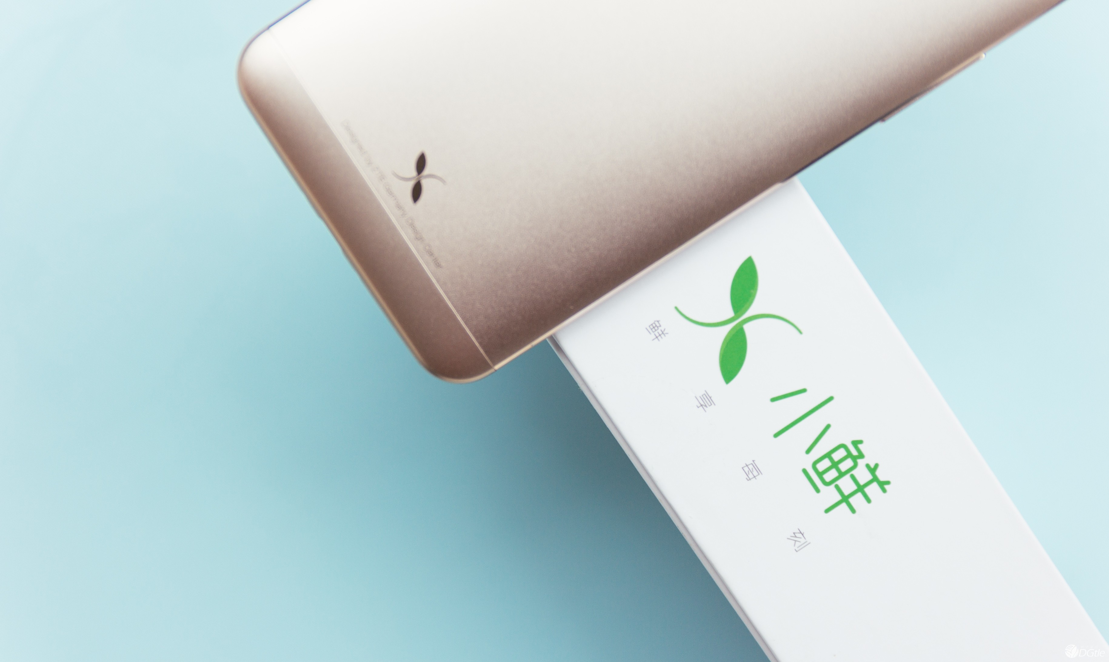  中兴小鲜4 也许是目前最实用的语音手机 智能公会