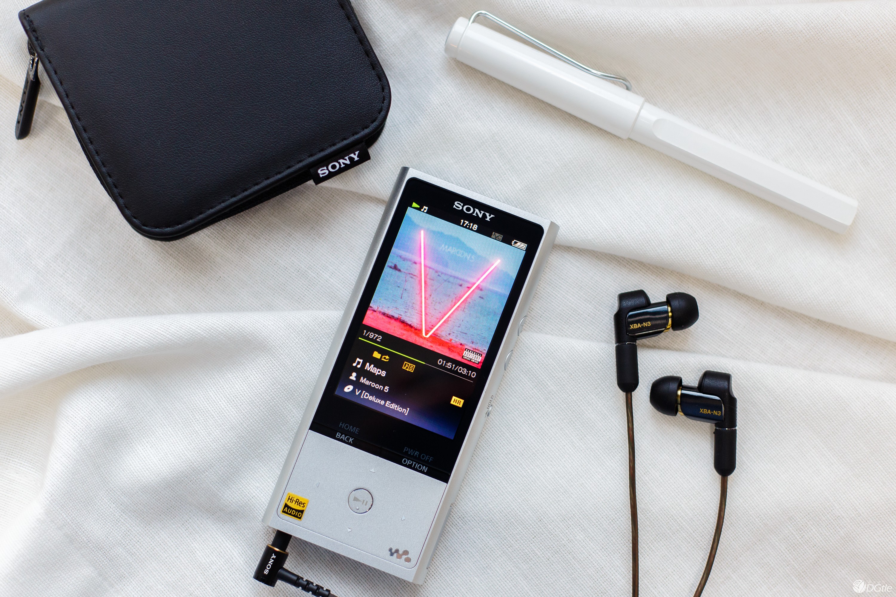 更小的体积 更佳的音质 索尼XBA-N3AP圈铁耳塞体验 智能公会