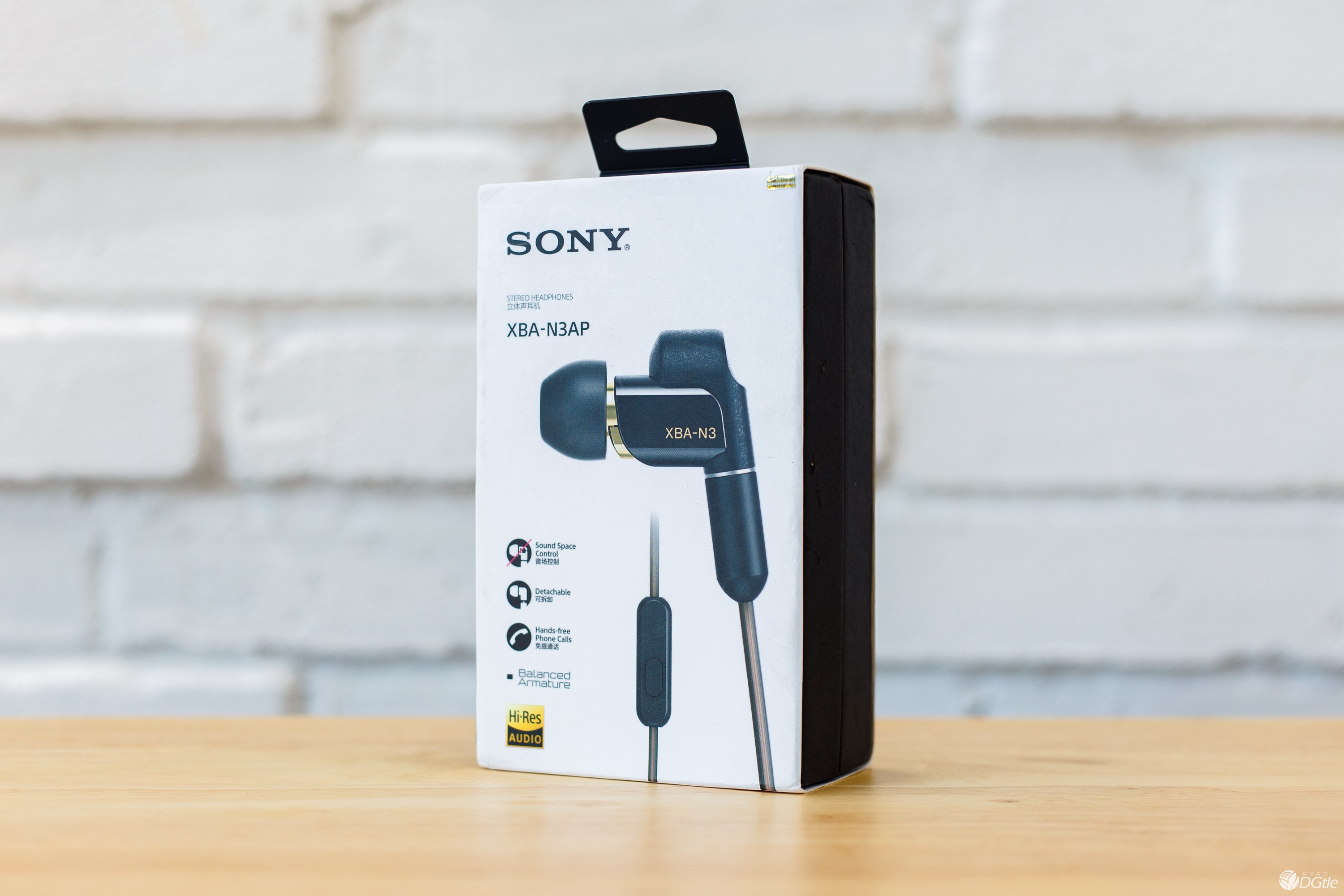 更小的体积 更佳的音质 索尼XBA-N3AP圈铁耳塞体验 智能公会