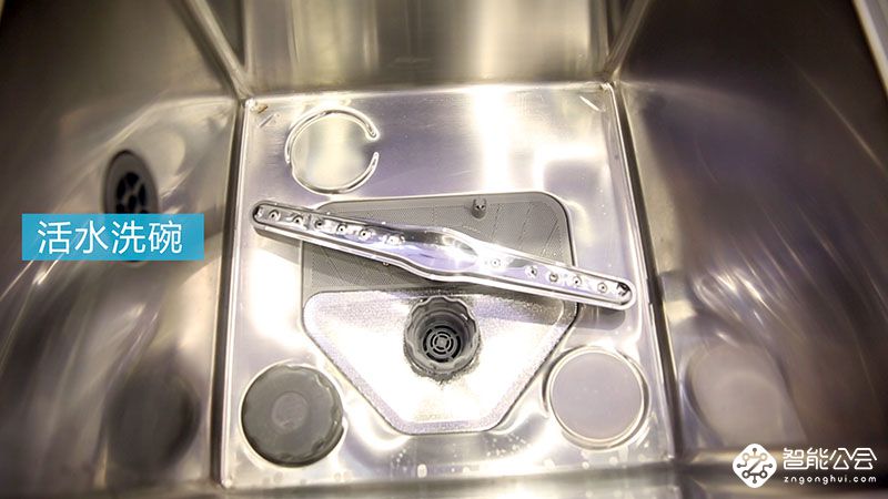 专业选手登场，美的重新定义水槽洗碗机 智能公会