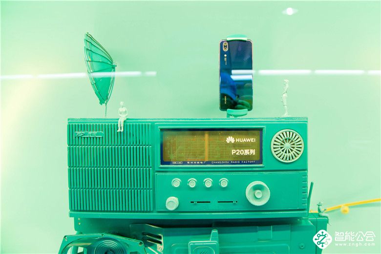 广州东站突现盗梦空间 跨越两个世纪的相机你见过吗？ 智能公会