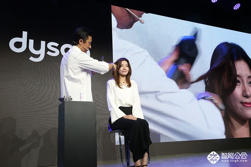 每秒产生41升强劲均匀气流 戴森吹风机黑科技你肯定没见过 智能公会