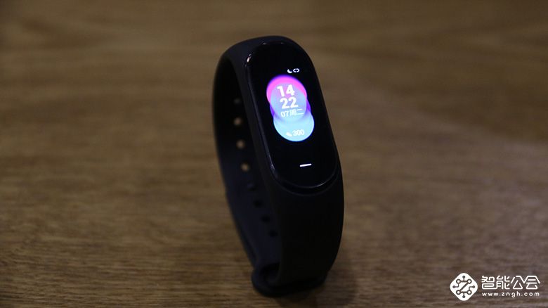 还在等小米手环3？黑加手环强势登场 你想要的他都有 智能公会