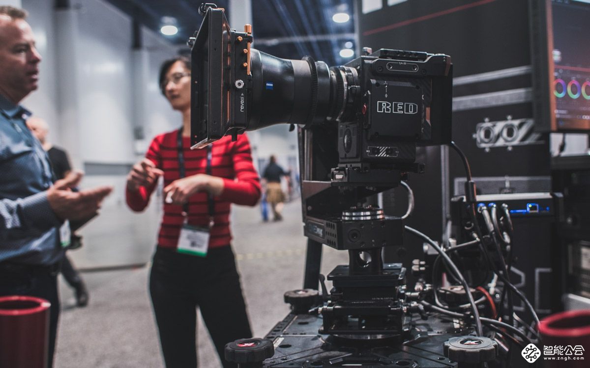 黑科技轰炸 电视@AWE2019之终极猜想 智能公会