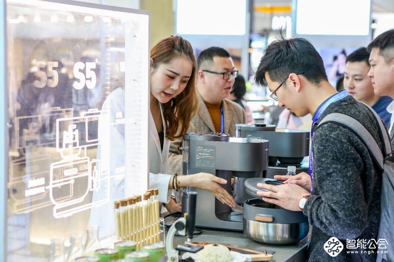 九阳“悦享健康”闪耀AWE 三大颠覆性新品惊艳亮相 智能公会