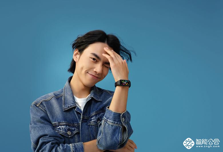 荣耀手环6引领行业迈入手环全面屏时代1.0，仅需249元起  智能公会