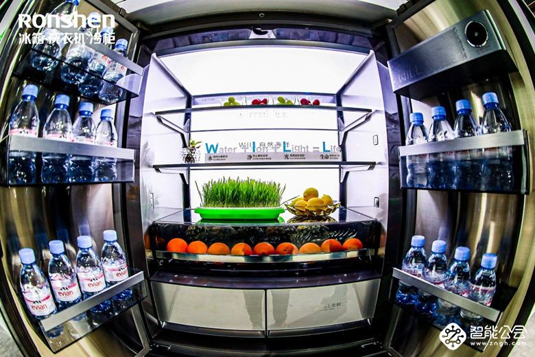 携手豆果美食 ，容声WILL智慧健康管理冰箱亮相AWE 智能公会