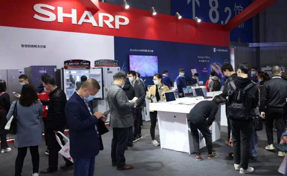 携多款明星产品亮相AWE 夏普诠释非凡智能新体验 智能公会