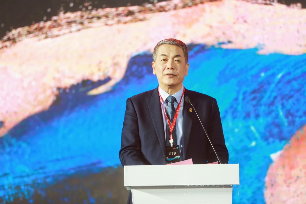 “高端”大势所趋 第13届红顶奖解密家电行业“未来密码” “高端”大势所趋 第13届红顶奖解密家电行业“未来密码” 智能公会