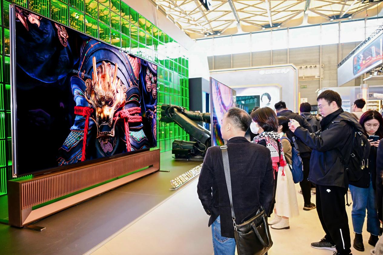 全球首款RGB-MiniLED电视售价27999元起 智能公会