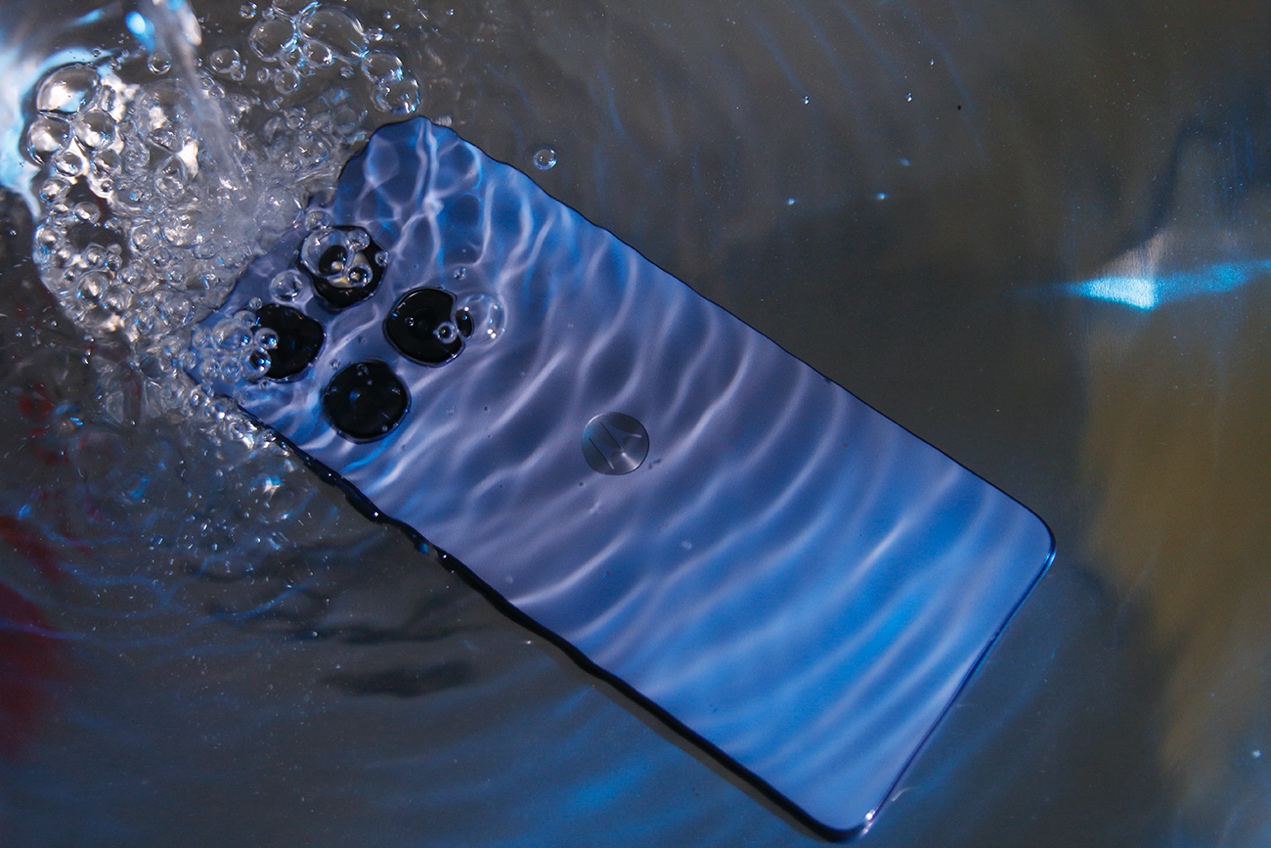 军工防护+Pantone美学=实用主义最优解？15天真实体验 智能公会