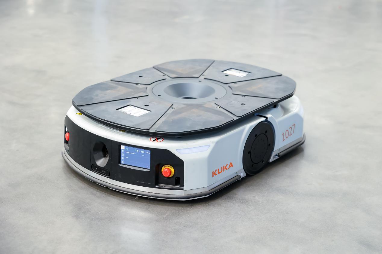 首个智能体工厂获世界纪录认证，美的引领智能制造范式跃迁 智能公会