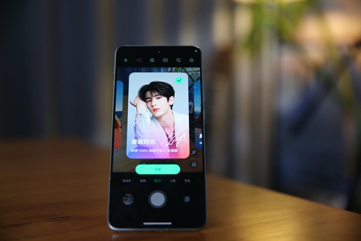 轻薄全能旗舰 体验无短板 联想moto X70 Air AI手机深度评测 智能公会