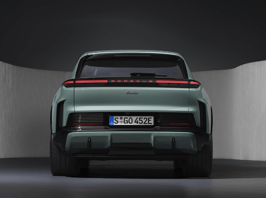 保时捷卡宴纯电版即将亮相，最高1156马力，售价多少会热销？ 智能公会